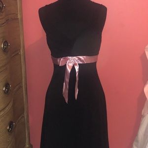 Black dress with pink ribbon -small